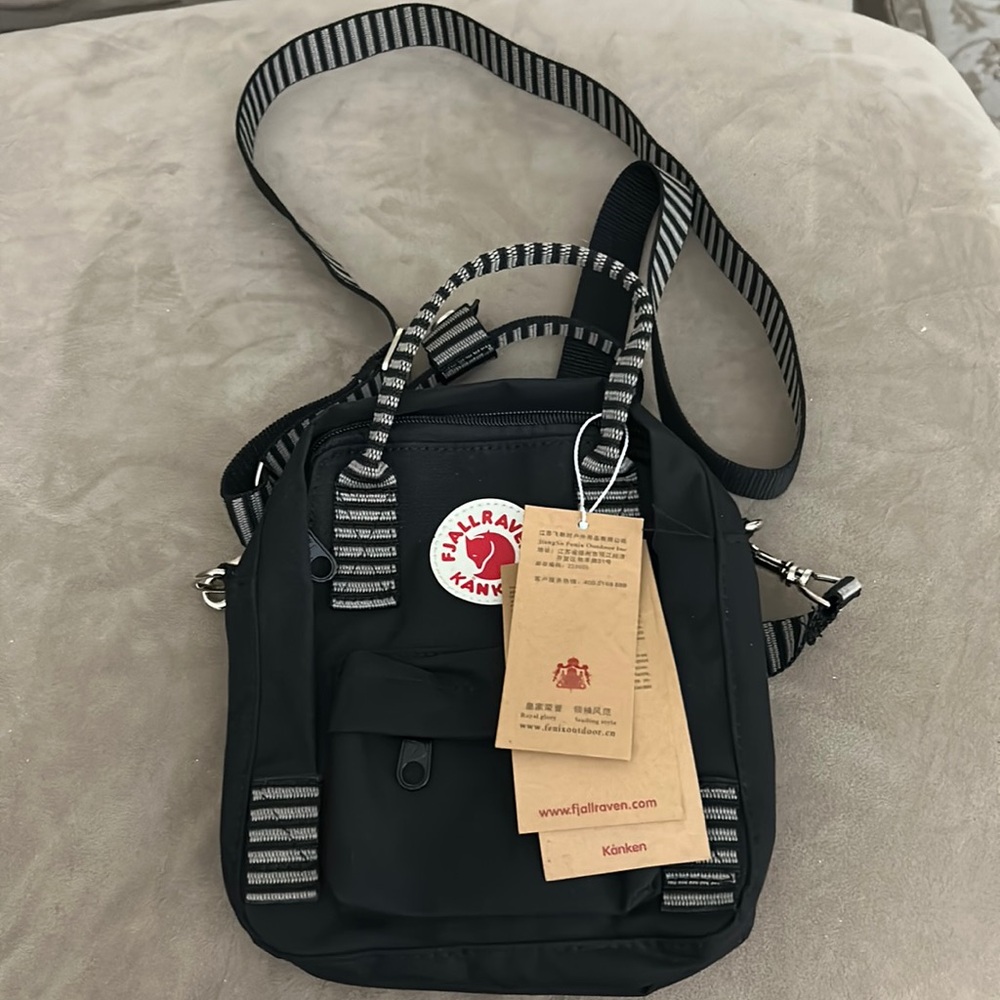 Fjallraven crossbody - NWT